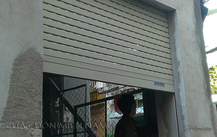 Cửa Cuốn Austdoor khe thoáng