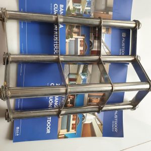 cửa cuốn khớp tHoáng 2