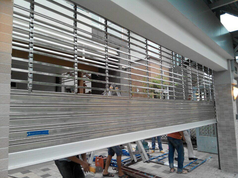 Báo giá Cửa cuốn khớp thoáng Inox Austdoor Austgrill Quận 12