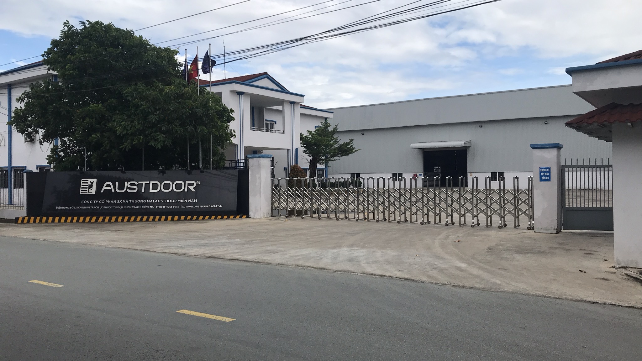 cua-cuon-austdoor-dong-nai-02