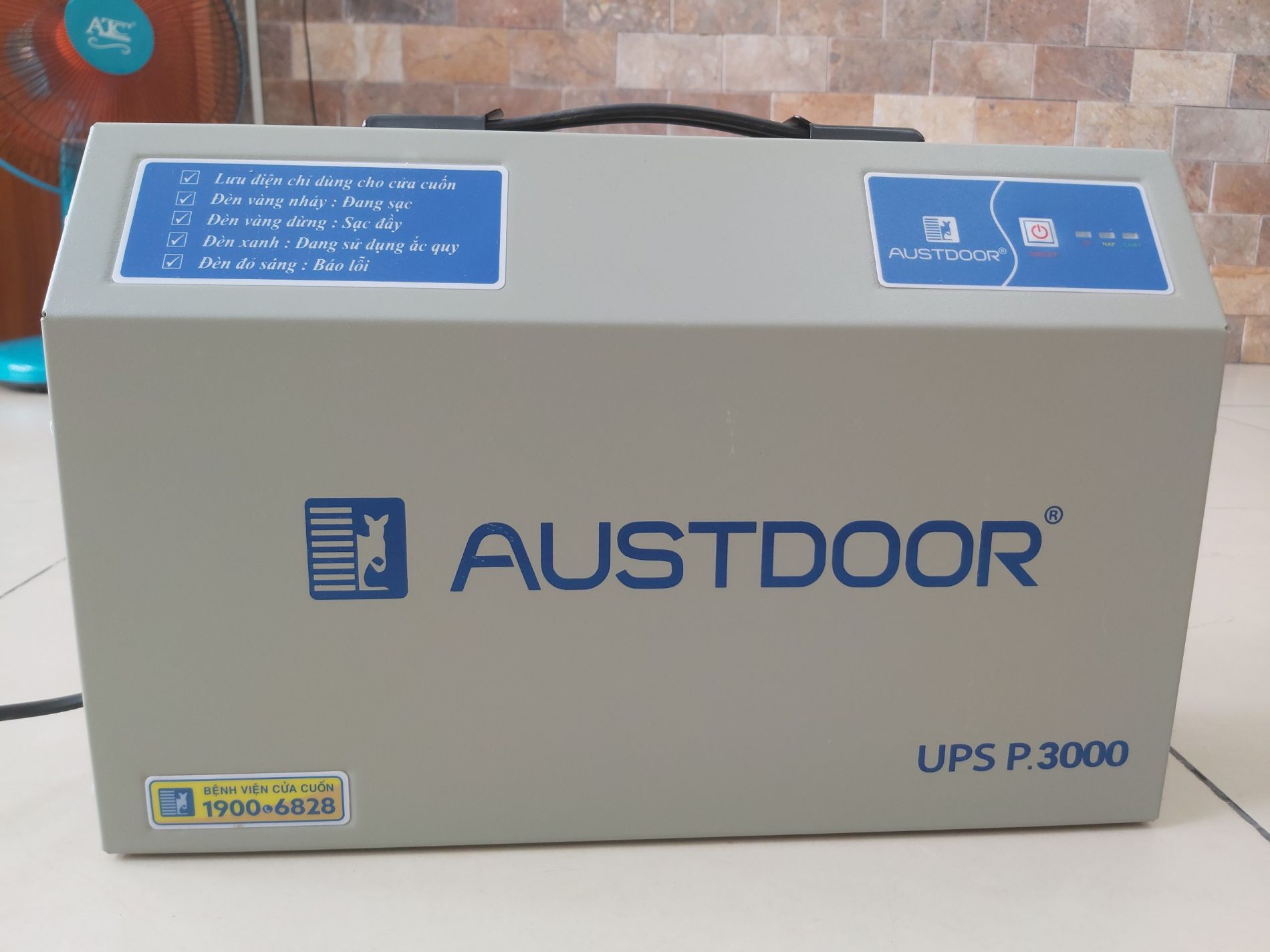 binh-luu-đien-cua-cuon-austdoor-p3000