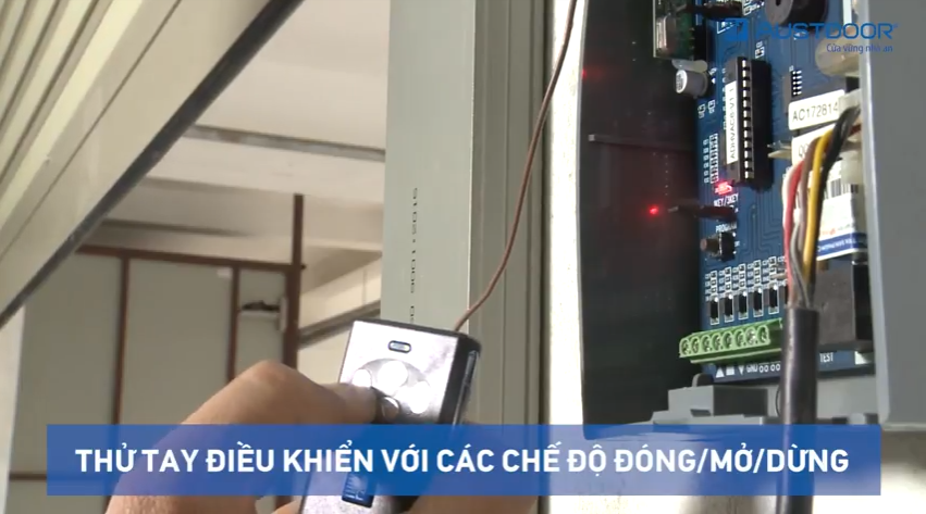 cai-dat-tay-dieu-khien-cua-cuon-01