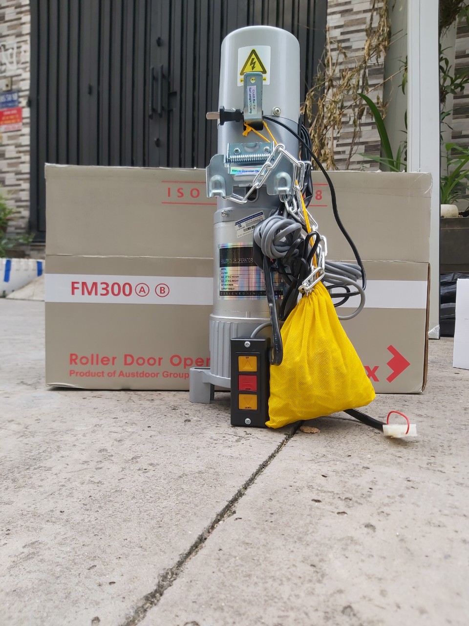 motor-cua-cuon-doortech-fm300