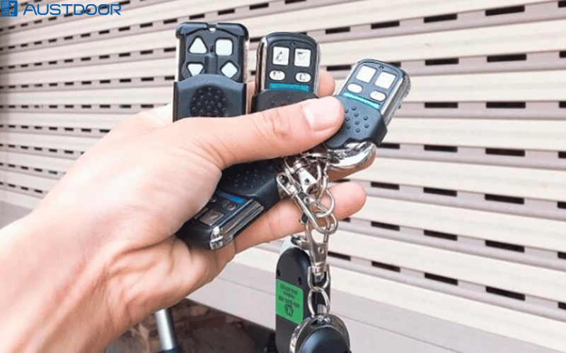 cửa cuốn điều khiển từ xa Quận Tân Phú
