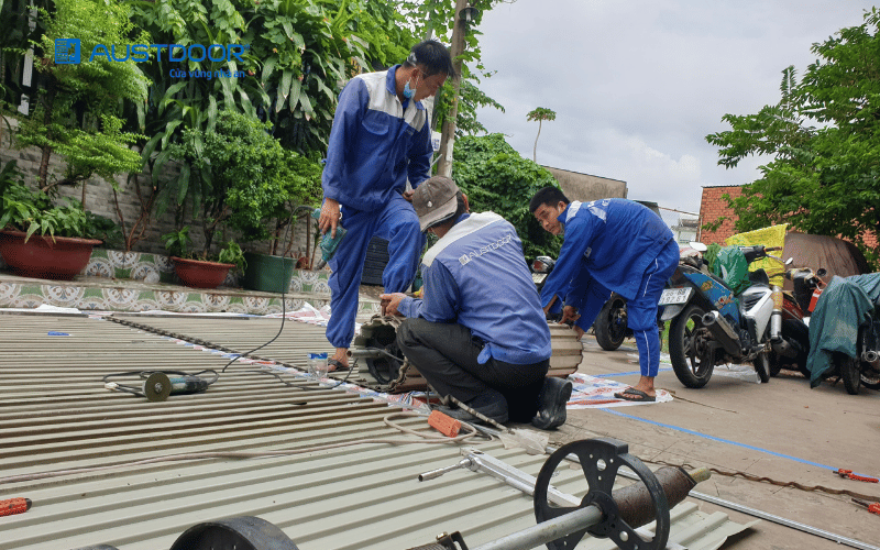 Dịch vụ chuyên lắp đặt, sửa chữa ở đại lý cửa cuốn Austdoor