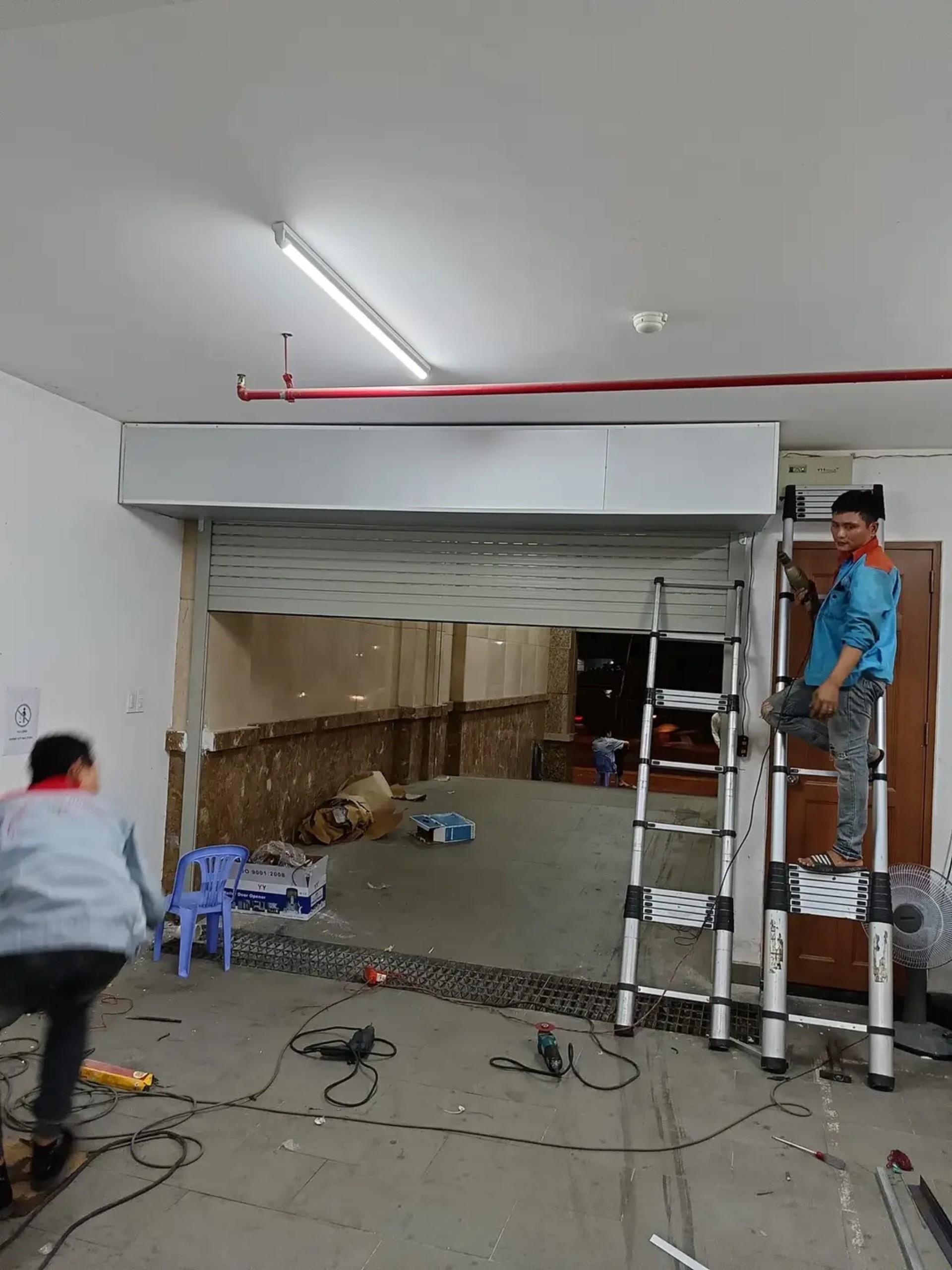 Sửa cửa cuốn Austdoor Quận 9 TPHCM Giải pháp tối ưu cho hệ thống cửa của bạn Sửa cửa cuốn Austdoor Quận 9 TPHCM Giải pháp tối ưu cho hệ thống cửa của bạn