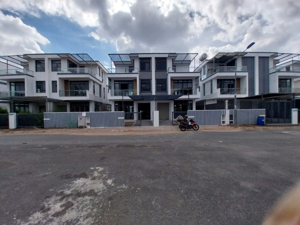 Bảng tiểu chuẩn kỹ thuật cửa cuốn Austdoor E53i