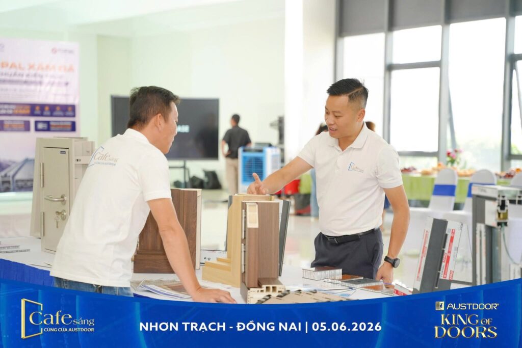 Cà Phê Sáng Cùng Cửa Austdoor