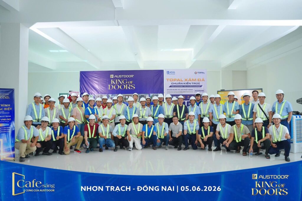 Cà Phê Sáng Cùng Cửa Austdoor03