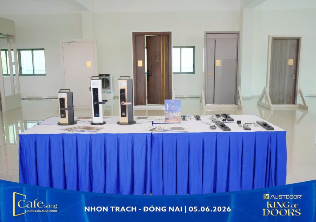 Cà Phê Sáng Cùng Cửa Austdoor