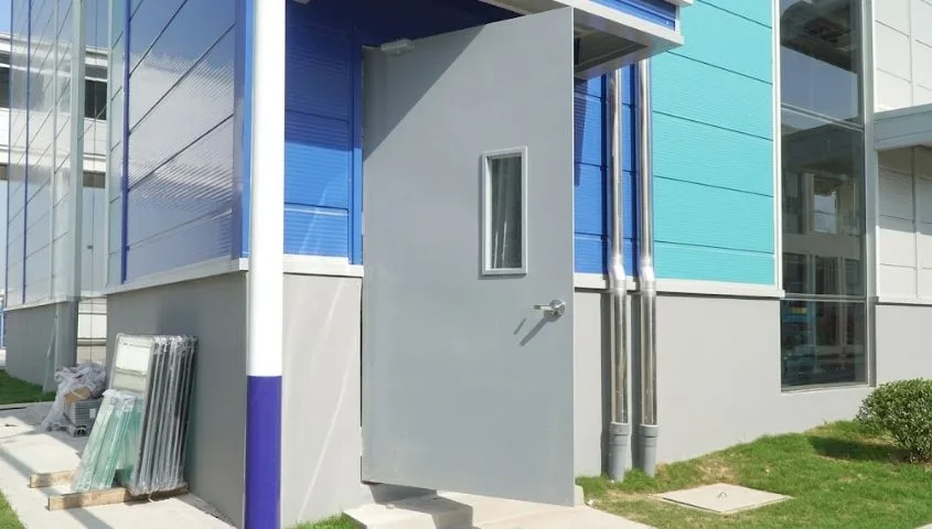 Lắp đặt cửa thép Austdoor Đồng Tháp - cửa thép tại lối vào công trình