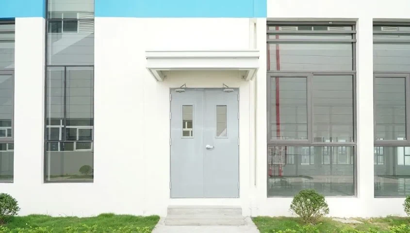 Cửa thép chống cháy đạt chuẩn PCCC tại công trình