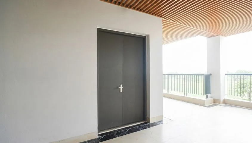 Lắp đặt cửa thép Austdoor Quảng Ngãi - cửa kỹ thuật tại khu phụ trợ