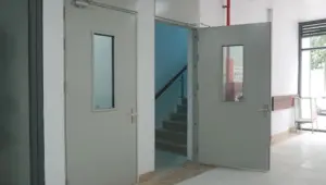 Lắp đặt cửa thép Austdoor Đồng Tháp: kiểm nền trước khi lắp khung