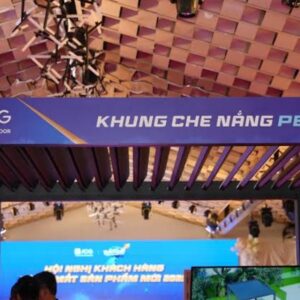 Mái lam Pergola có thể điều chỉnh góc mở để kiểm soát ánh sáng, gió và mưa theo nhu cầu sử dụng